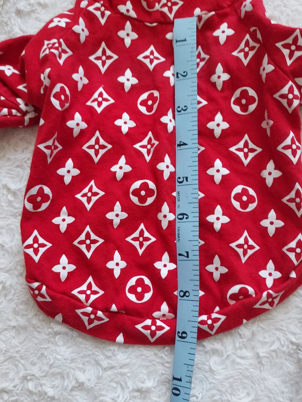 Red Patterned Dog Hoodie - Stylish Pet Sweatshirt XS - Picture 4 of 4